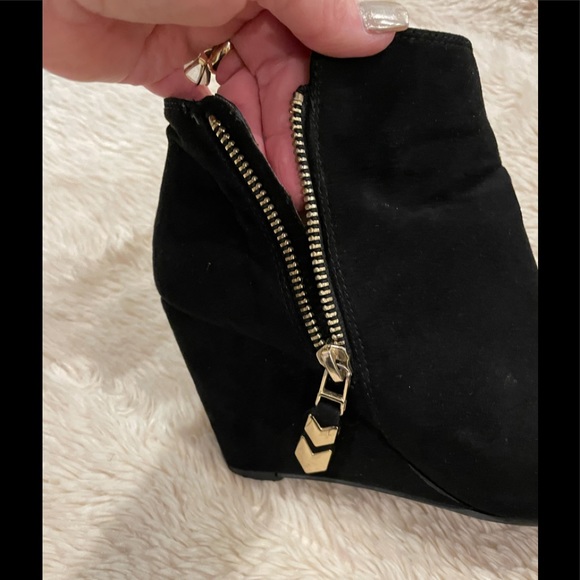 BCBG Wedge Ankle Boot - Picture 7 of 15